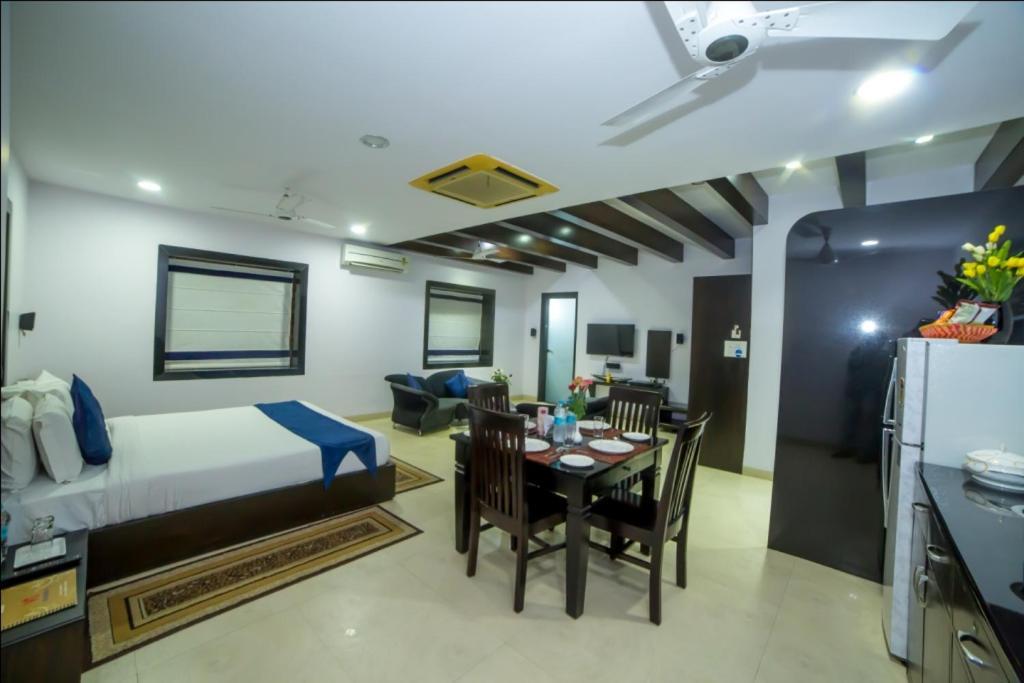 하이데라바드 Hill View Begumpet B&B 외부 사진