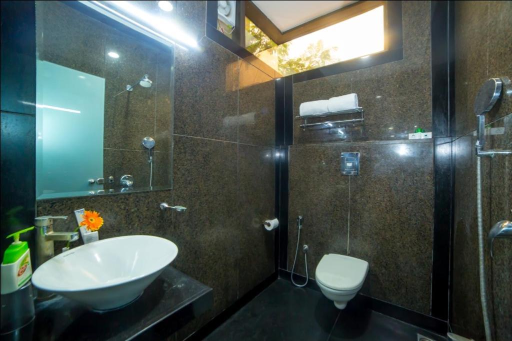 하이데라바드 Hill View Begumpet B&B 외부 사진